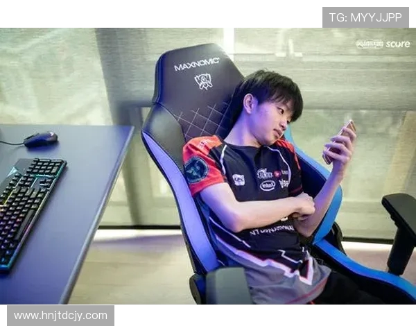 EDG战队在CSGO中的进攻战术解析与实战应用探讨