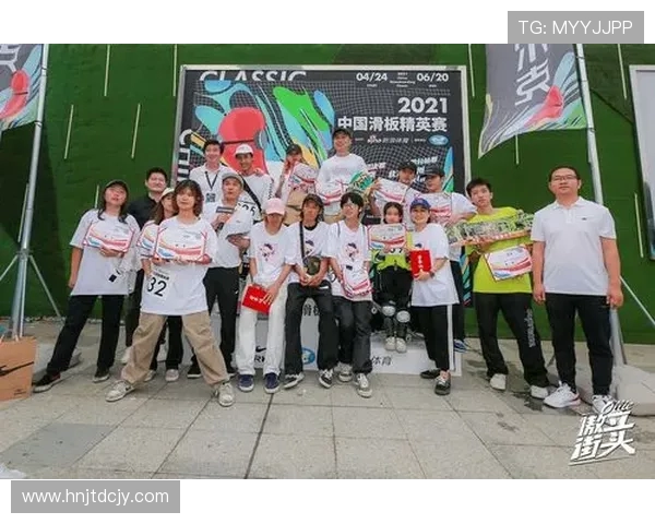 重庆滑板队的灵活性揭秘：滑板文化与城市活力的完美结合